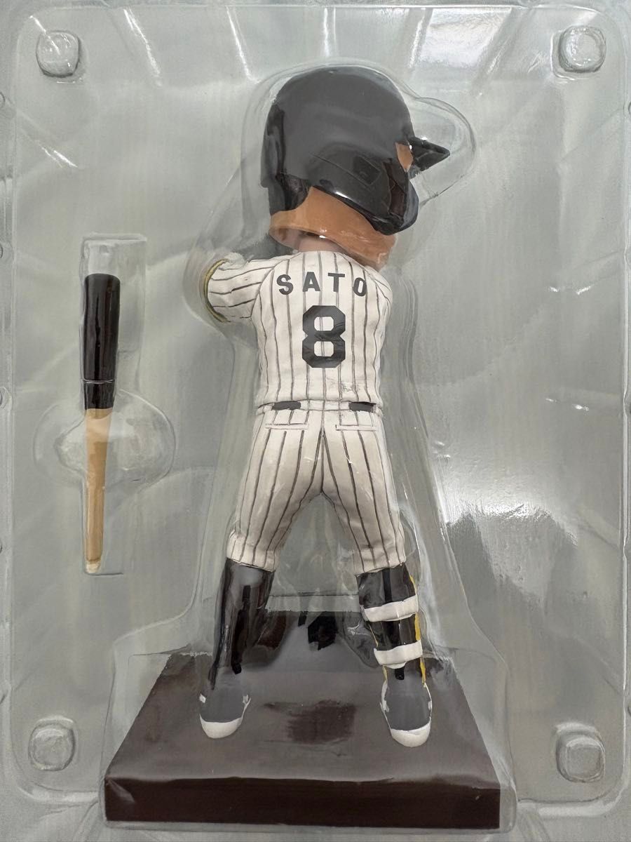 新品未使用】阪神タイガース 佐藤輝明 ボブルヘッド（1体）｜Yahoo