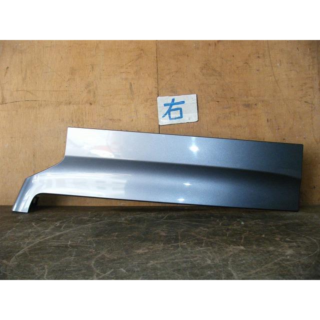 N-BOX DBA-JF3 右スライドドアレールカバー カラー番号NH880M